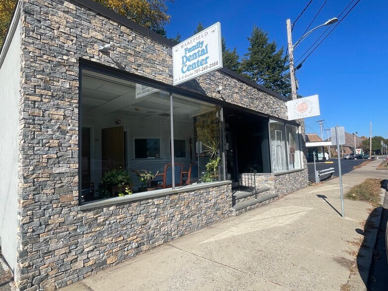 209 Albion St, Wakefield, MA à louer - Photo du bâtiment - Image 3 de 23
