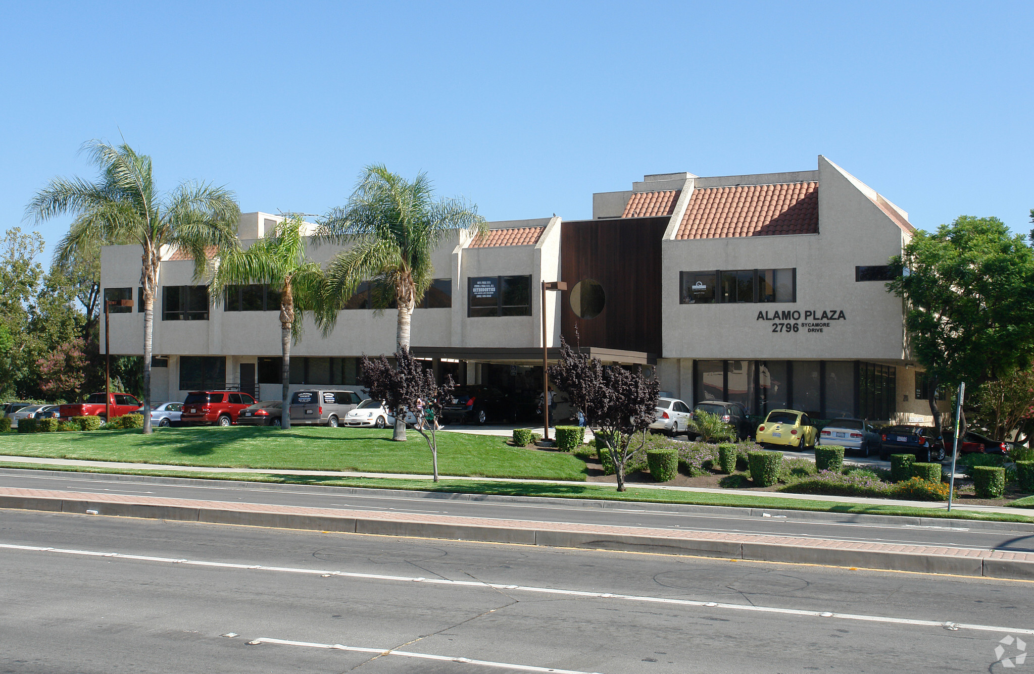 2796 Sycamore Dr, Simi Valley, CA for lease Building Photo- Image 1 of 3