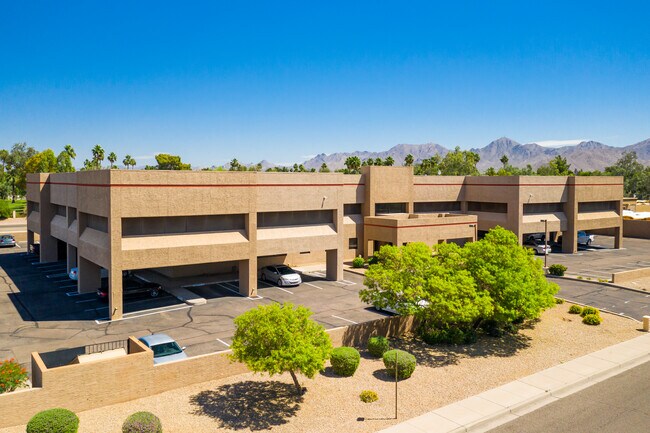 Plus de détails pour 9414 E San Salvador Dr, Scottsdale, AZ - Bureau à vendre
