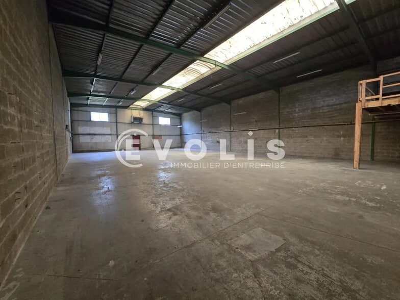 Office in Wissous for lease - Interior Photo - Image 3 of 8