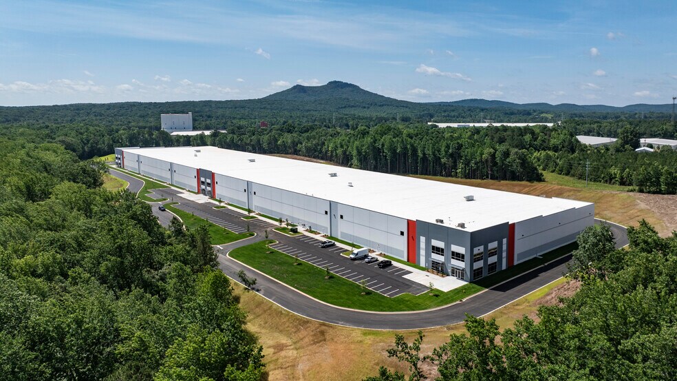 540 Canterbury Rd, Kings Mountain, NC for lease - Building Photo - Image 2 of 13