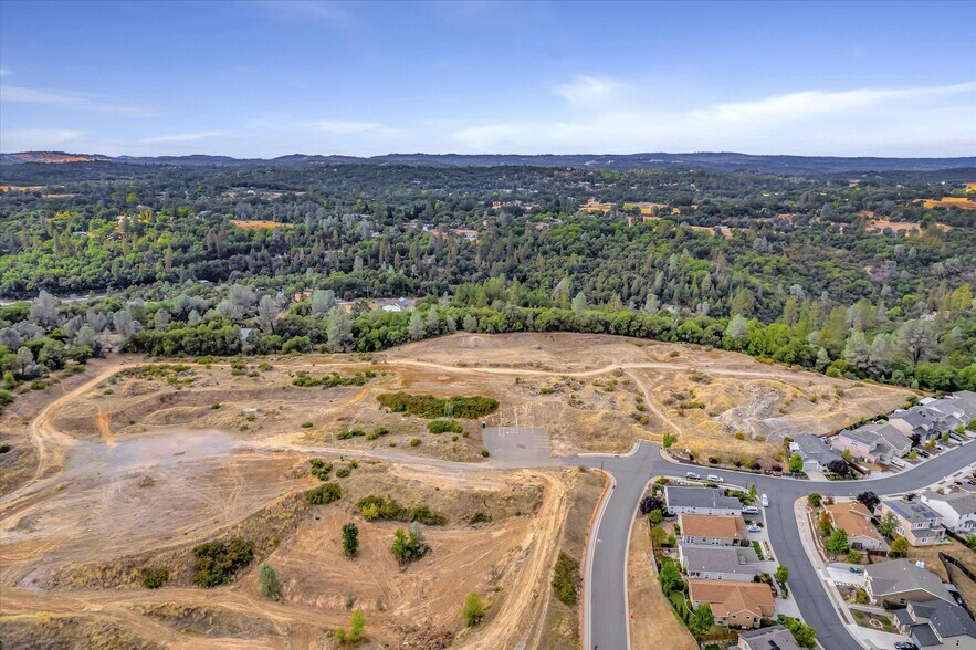 One Mallard Ln, Placerville, CA à vendre - Photo du bâtiment - Image 3 de 34