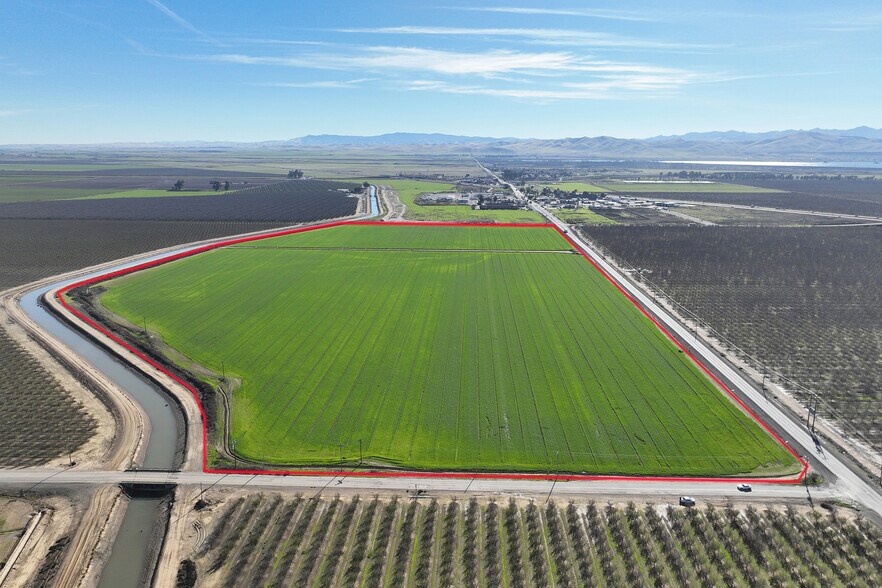 Santa Nella Blvd, Santa Nella, CA à vendre - Photo du bâtiment - Image 2 de 10