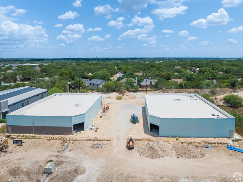 15910 University Oak, San Antonio, TX à louer - Photo du bâtiment - Image 3 de 4