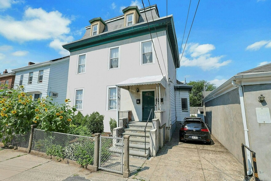 9 Irving Pl, Sleepy Hollow, NY for sale - Building Photo - Image 2 of 48