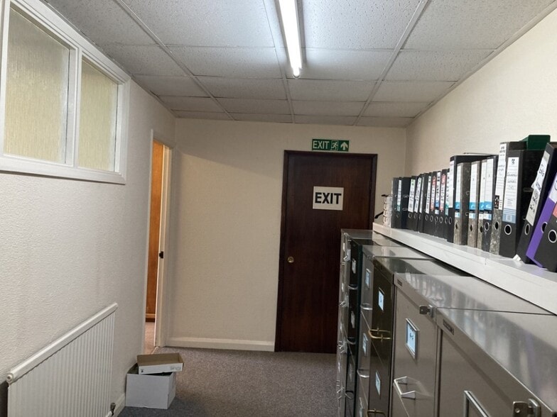 58 High St, Sheffield for sale - Interior Photo - Image 2 of 7