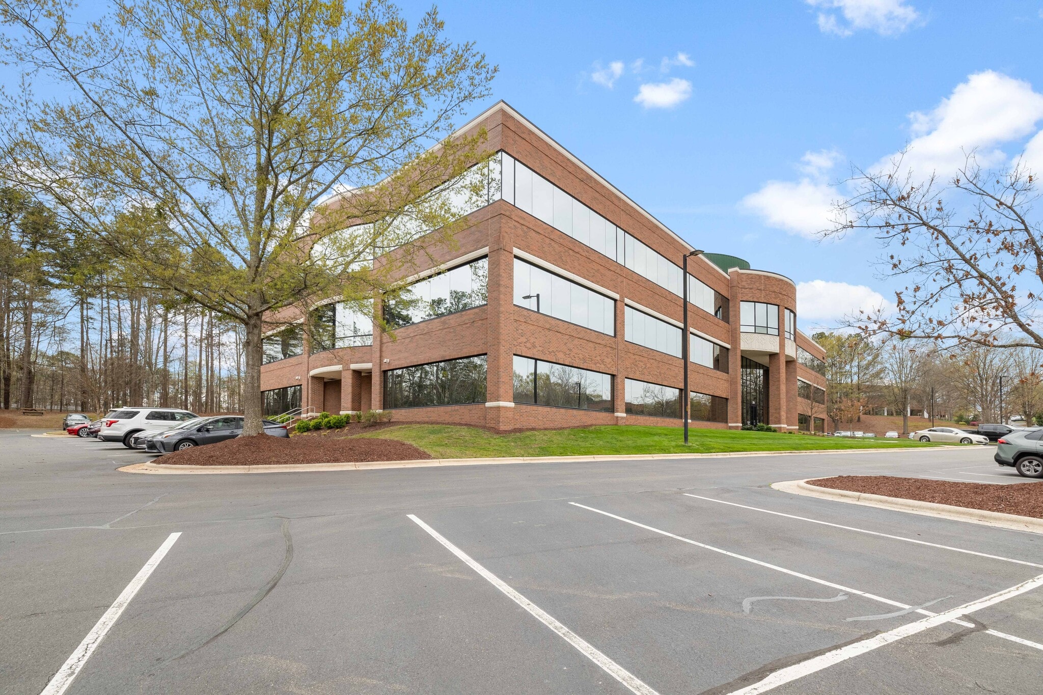 2300 Rexwoods Dr, Raleigh, NC for lease Building Photo- Image 1 of 17