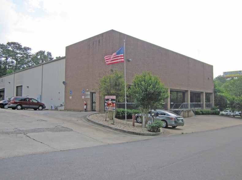 131 Bells Ferry Ln, Marietta, GA for sale - Primary Photo - Image 1 of 34