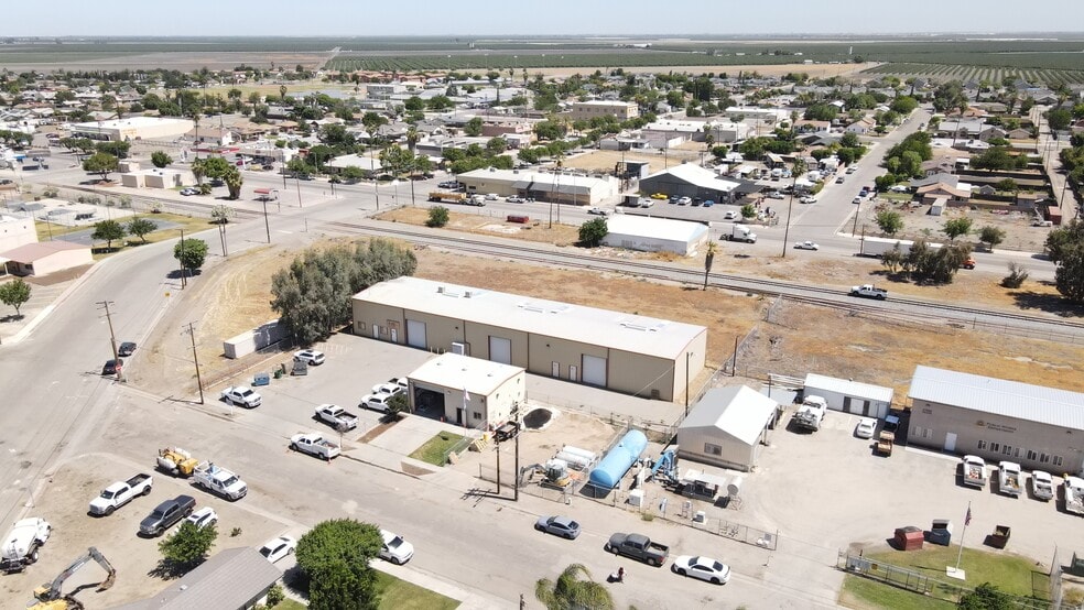 21962 Railroad St, San Joaquin, CA for sale - Primary Photo - Image 1 of 14