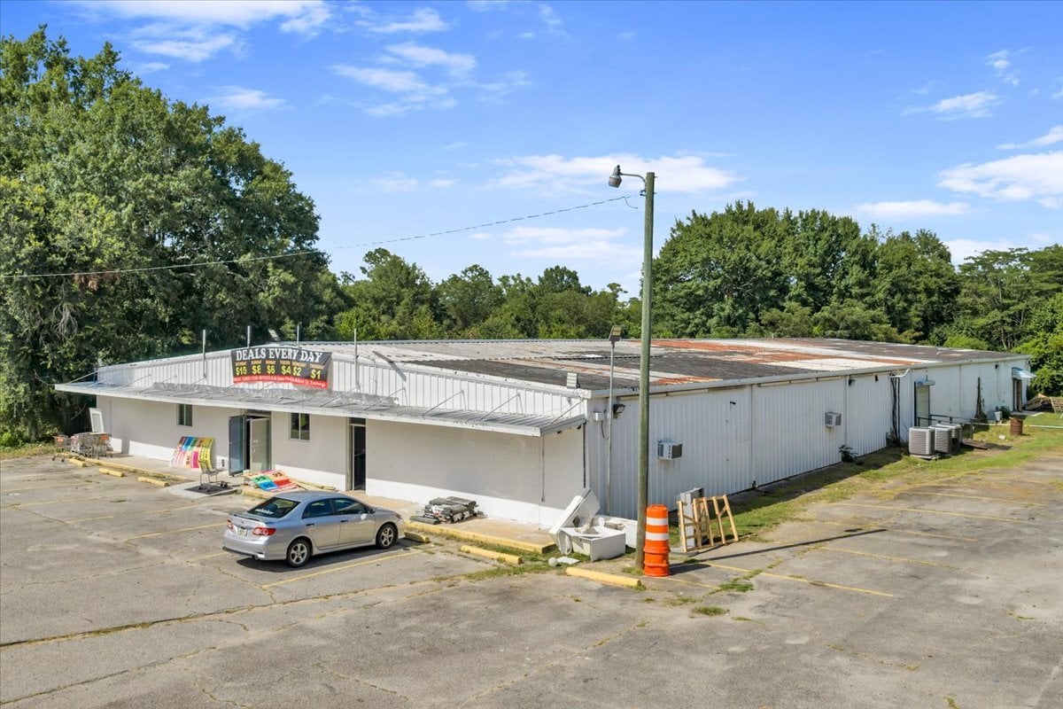 607 Martin Luther King Jr Dr, Fort Valley, GA for sale Primary Photo- Image 1 of 26