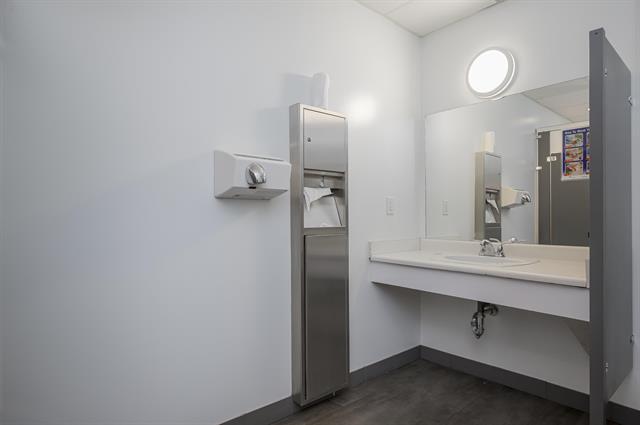 1959 152nd St, Surrey, BC à vendre Photo intérieure- Image 1 de 1