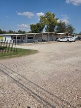 18403 Pearland Sites Rd, Pearland, TX à louer Photo du bâtiment- Image 1 de 20