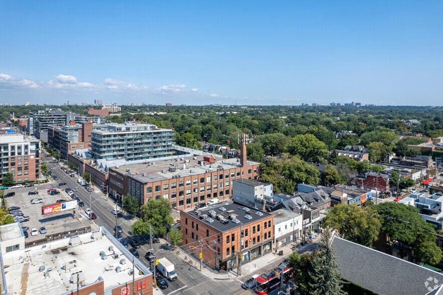 972-978 Queen St E, Toronto, ON for lease - Aerial - Image 3 of 3