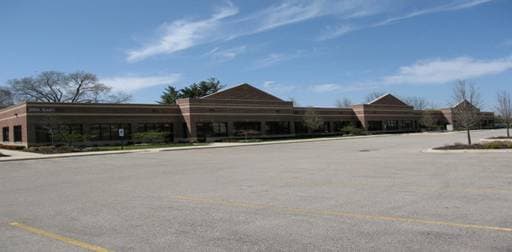 260 E Army Trail Rd, Bartlett, IL for lease - Building Photo - Image 2 of 10