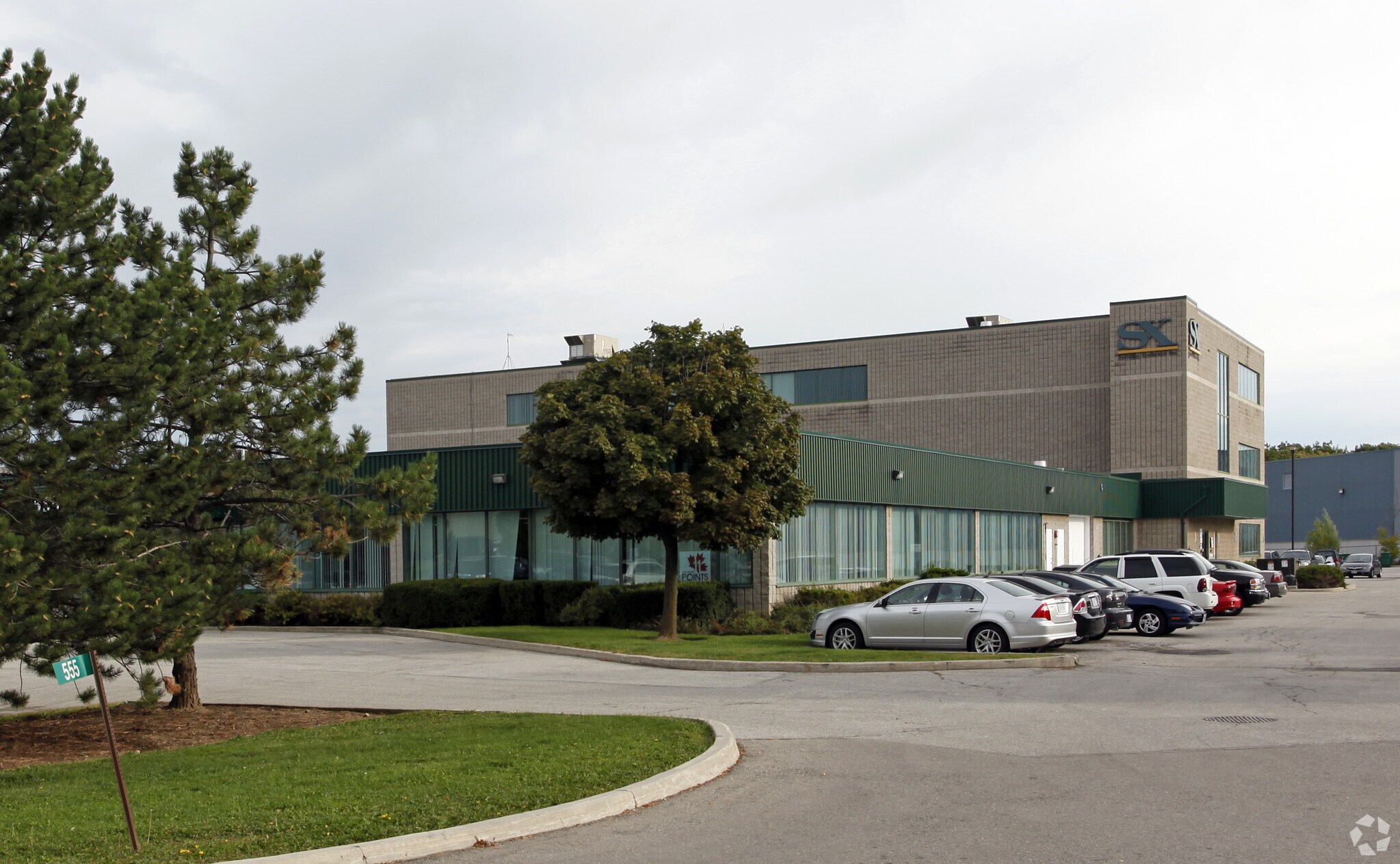 555 Industrial Dr, Milton, ON for sale Primary Photo- Image 1 of 1