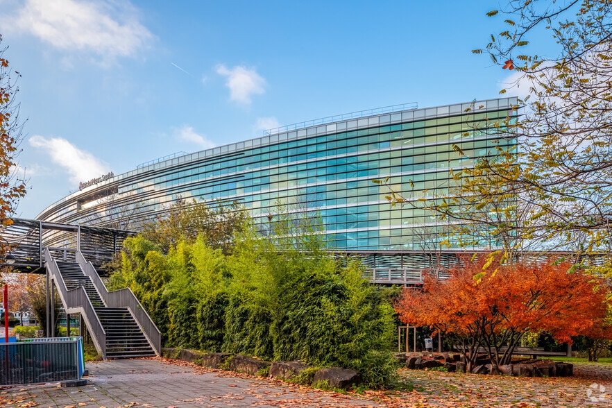 3 Rue Joseph Monier, Rueil-Malmaison for lease - Building Photo - Image 2 of 19