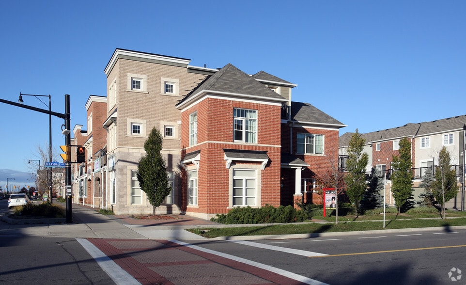 52 Commuter Dr, Brampton, ON for lease - Building Photo - Image 3 of 3