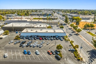 5130 N Blackstone Ave, Fresno, CA à louer Photo intérieure- Image 2 de 2