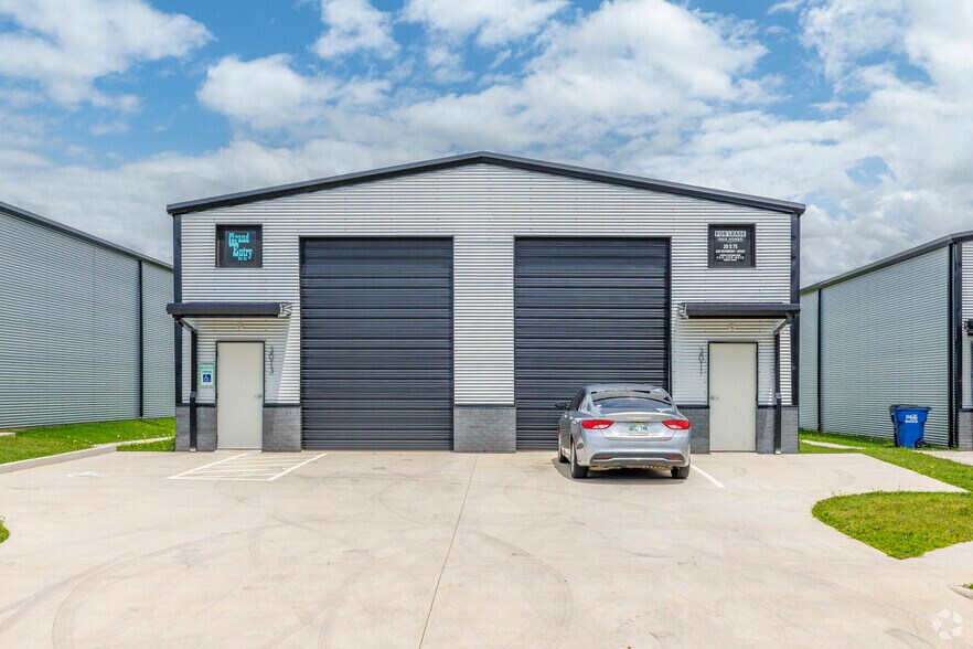 3011-3013 N Park Dr, Stillwater, OK à vendre - Photo du bâtiment - Image 2 de 6