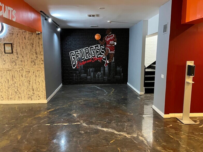 1419 W Taylor St, Chicago, IL for lease - Building Photo - Image 2 of 8