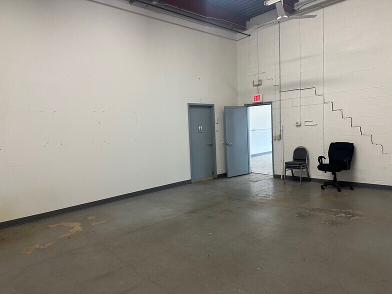 3959 Union Rd, Cheektowaga, NY for lease - Building Photo - Image 3 of 5