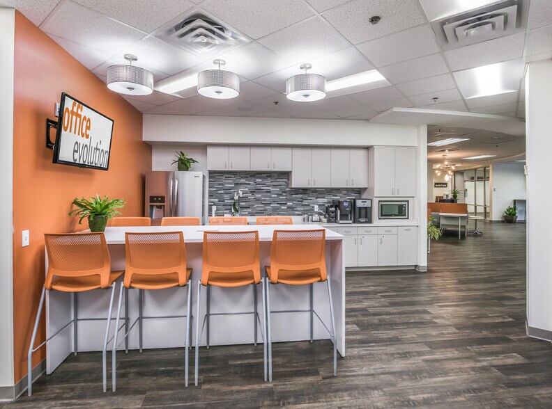 5011 Gate Pky, Jacksonville, FL à louer - Photo intérieure - Image 2 de 8