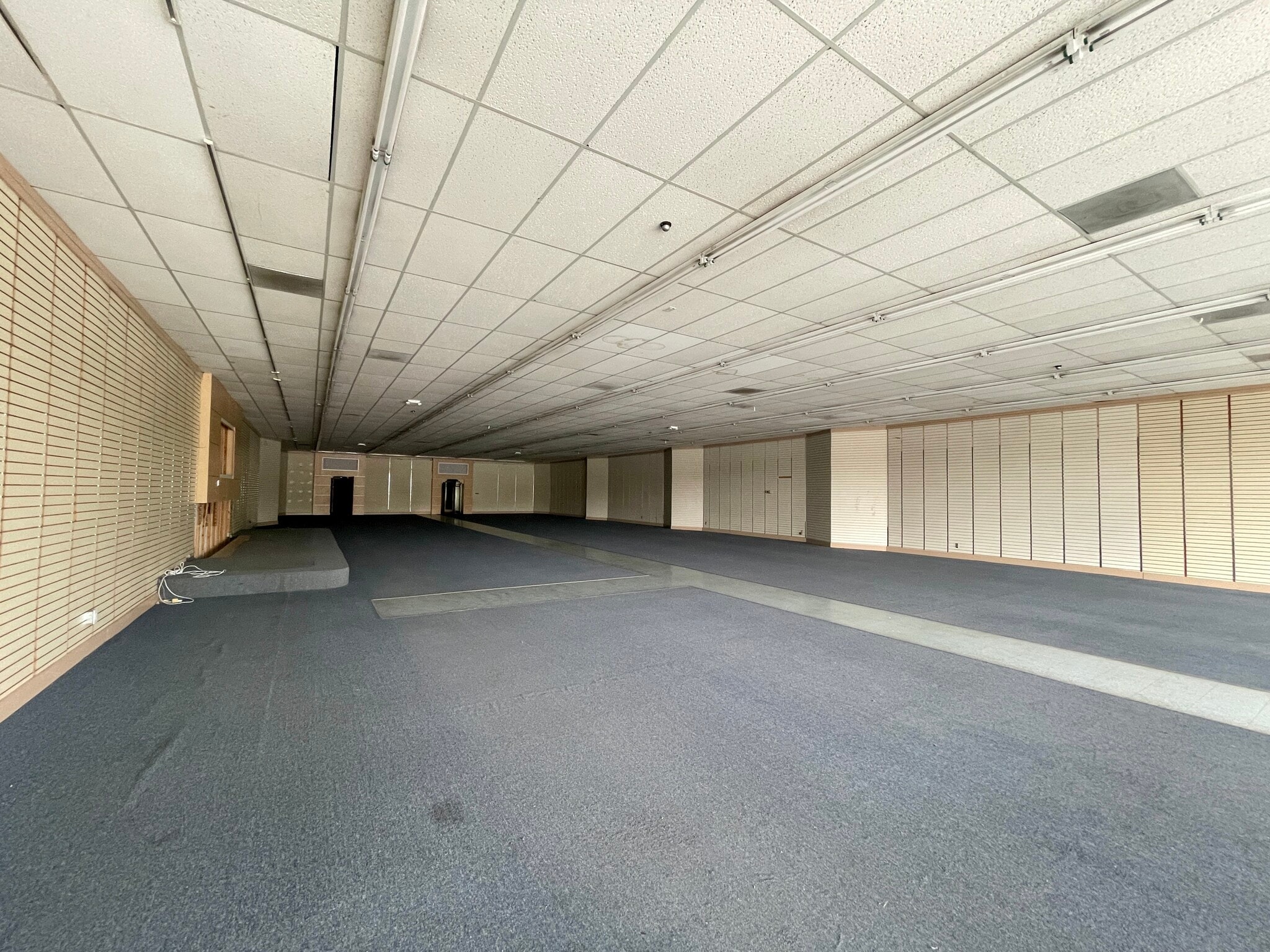 1001-1075 N Grand Ave, Covina, CA for lease Building Photo- Image 1 of 1