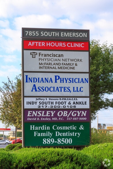 7855 S Emerson Ave, Indianapolis, IN à louer - Autre - Image 3 de 12