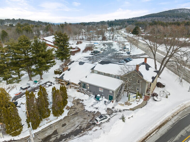 1934 Lakeshore Rd, Gilford, NH à vendre - Photo du bâtiment - Image 3 de 42