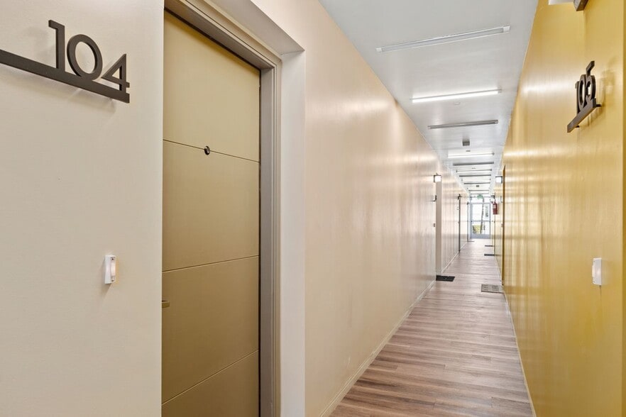 1187 Crenshaw Blvd, Los Angeles, CA à vendre - Photo intérieure - Image 3 de 19