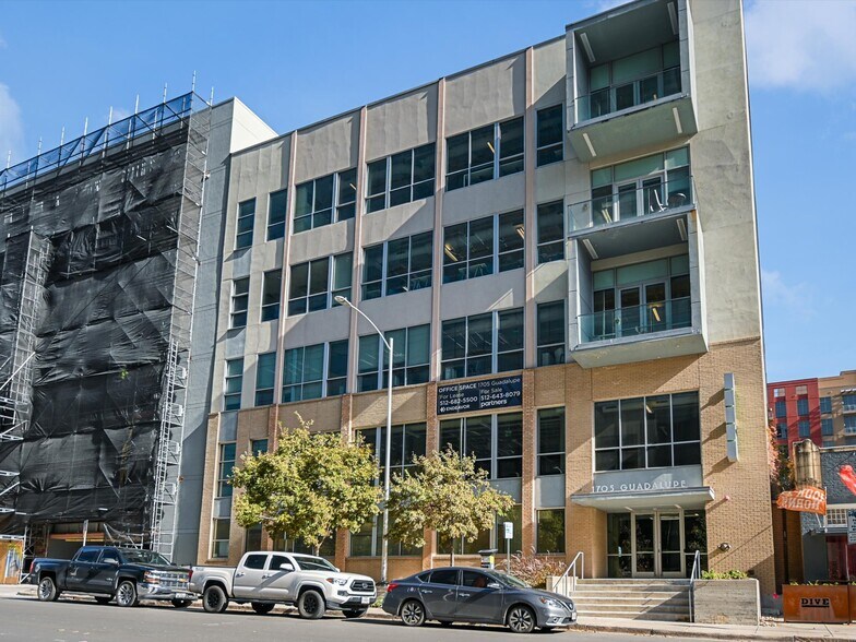 1705 Guadalupe St, Austin, TX à vendre - Photo du bâtiment - Image 2 de 51