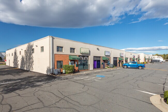 Plus de détails pour 7210-7242 Nathan Ct, Manassas, VA - Commerce de détail à vendre