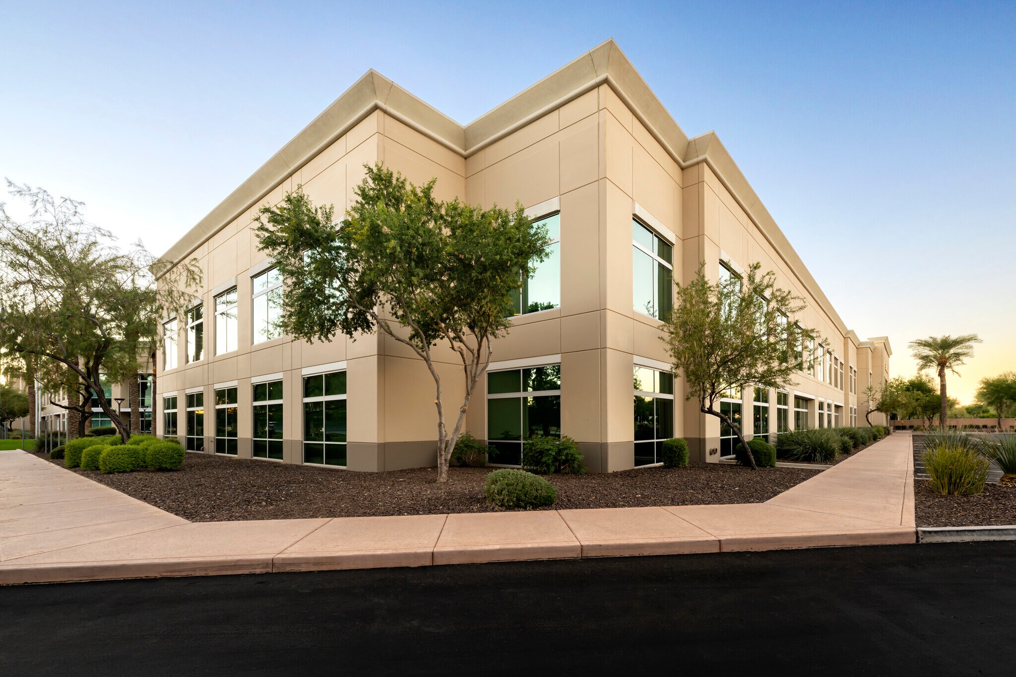 2600 W Geronimo Pl, Chandler, AZ à louer Photo du bâtiment- Image 1 de 10