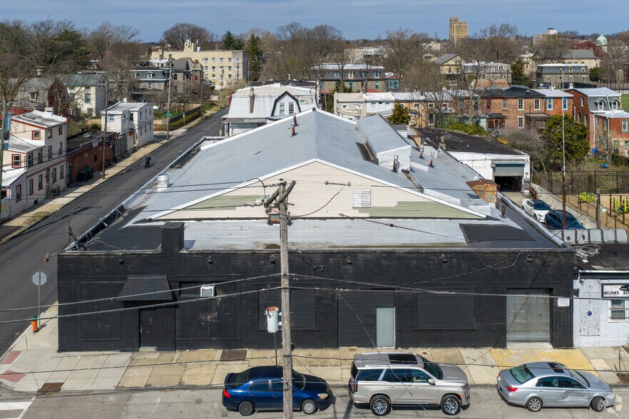 67 W Queen Ln, Philadelphia, PA for lease - Building Photo - Image 3 of 17