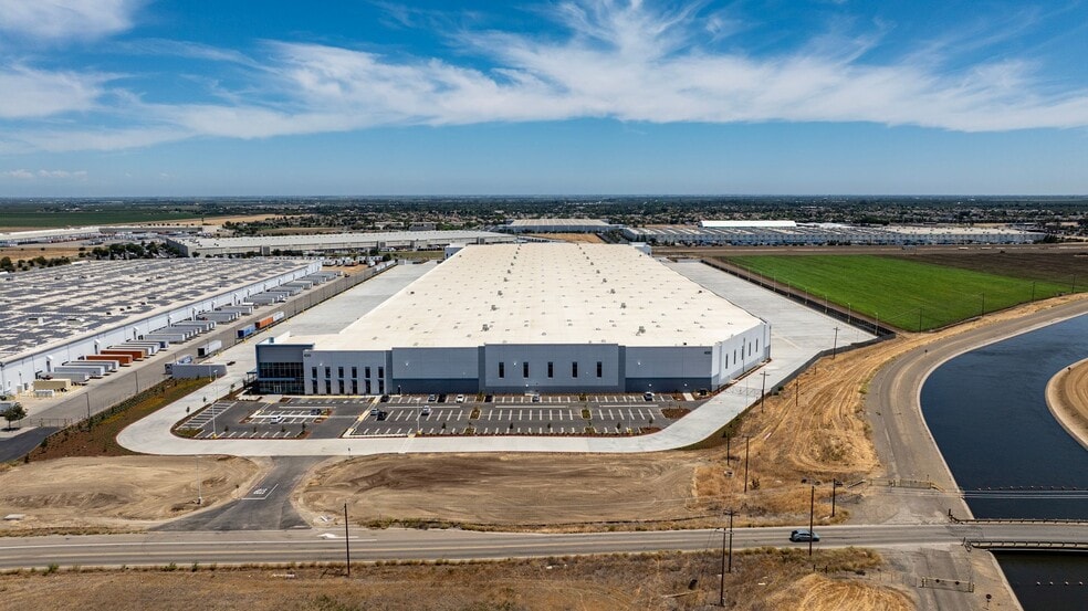 Rogers Rd, Patterson, CA for lease - Building Photo - Image 2 of 18