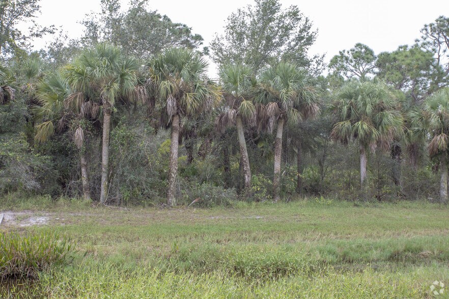 7047 W SR 80, LaBelle, FL for sale - Primary Photo - Image 1 of 8