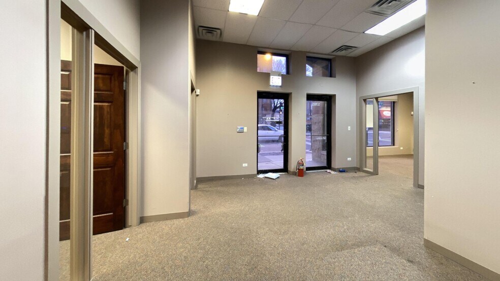 1701 W Belmont Ave, Chicago, IL à louer - Photo intérieure - Image 3 de 5