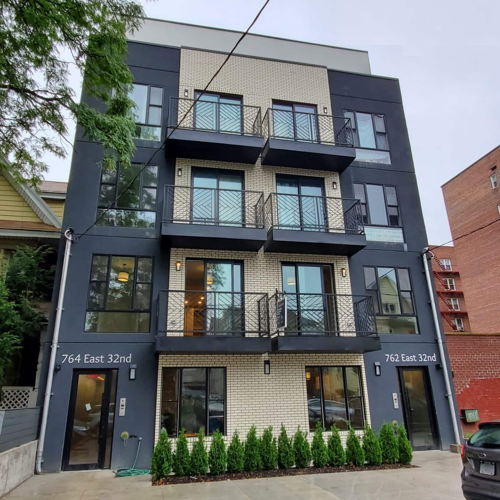 762-764 E 32nd St, Brooklyn, NY for sale Building Photo- Image 1 of 16