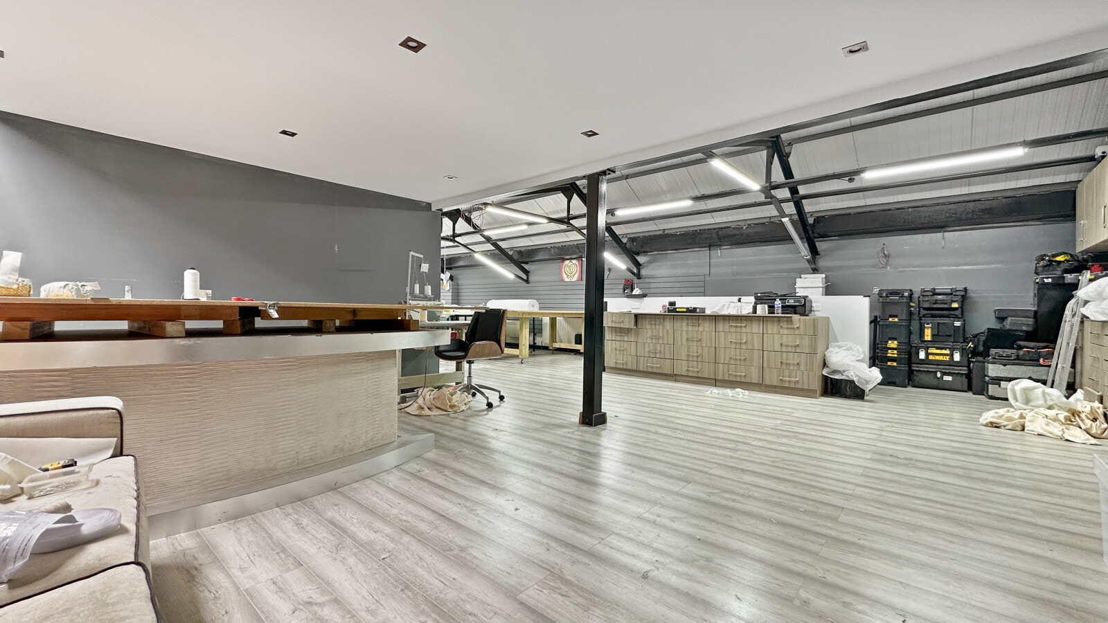17 Cumberland Av, London, LND NW10 7RX - Unit 31 -  - Interior Photo - Image 1 of 2