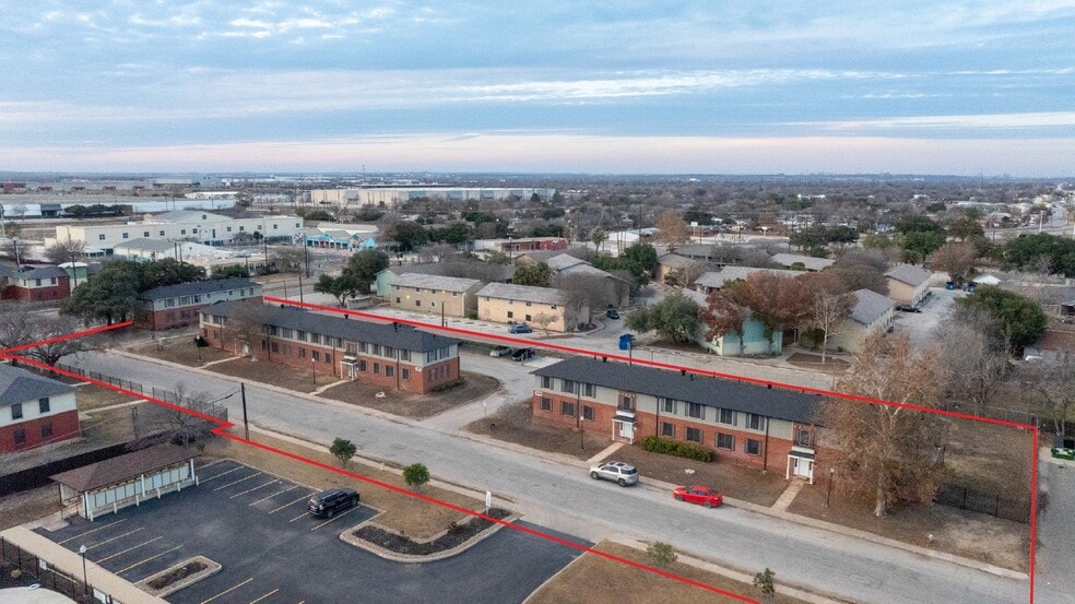 309 Calgary Ave, San Antonio, TX for sale - Primary Photo - Image 1 of 15