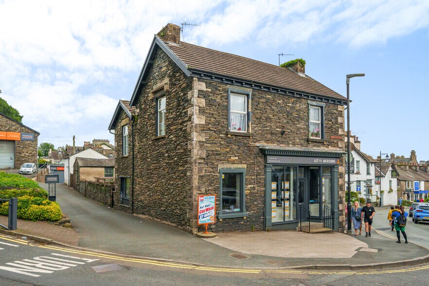 3 Victoria St, Windermere à vendre - Photo du bâtiment - Image 2 de 5