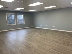 4466 Darrow Rd, Stow, OH for lease Interior Photo- Image 1 of 4