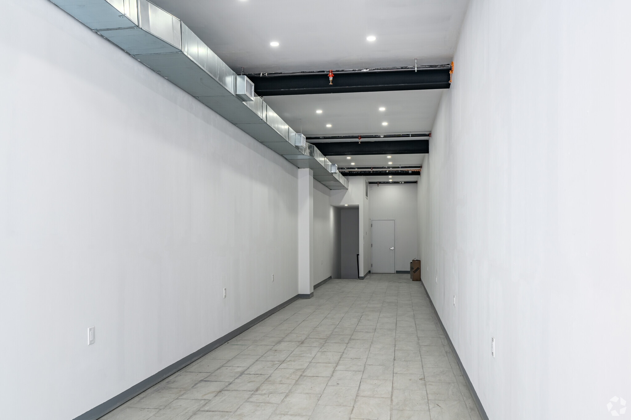 40-16 National St, Corona, NY for lease Building Photo- Image 1 of 4