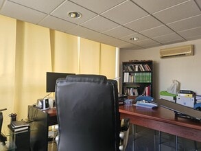 Office in Sant Carles de la Ràpita, Tarragona for lease Interior Photo- Image 1 of 6