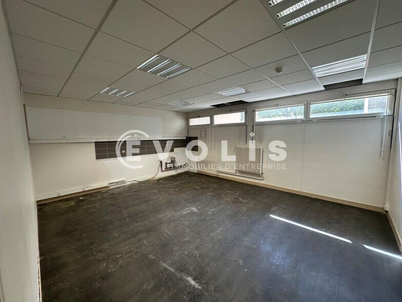 Office in Les Lilas for sale - Interior Photo - Image 3 of 4