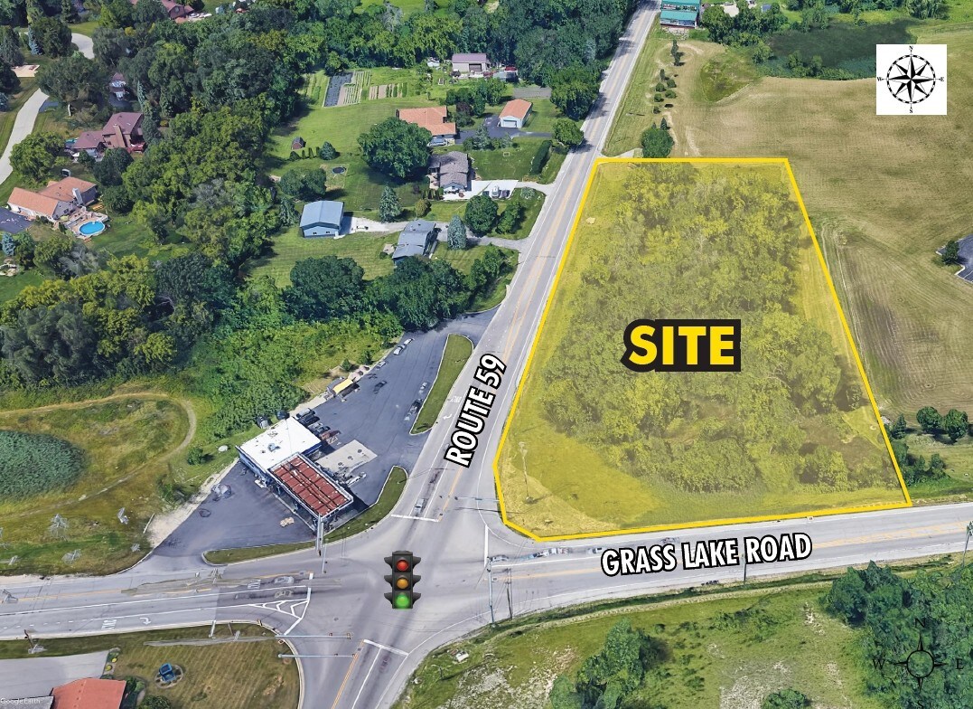 24424 W Grass Lake Rd, Antioch, IL for sale Primary Photo- Image 1 of 3