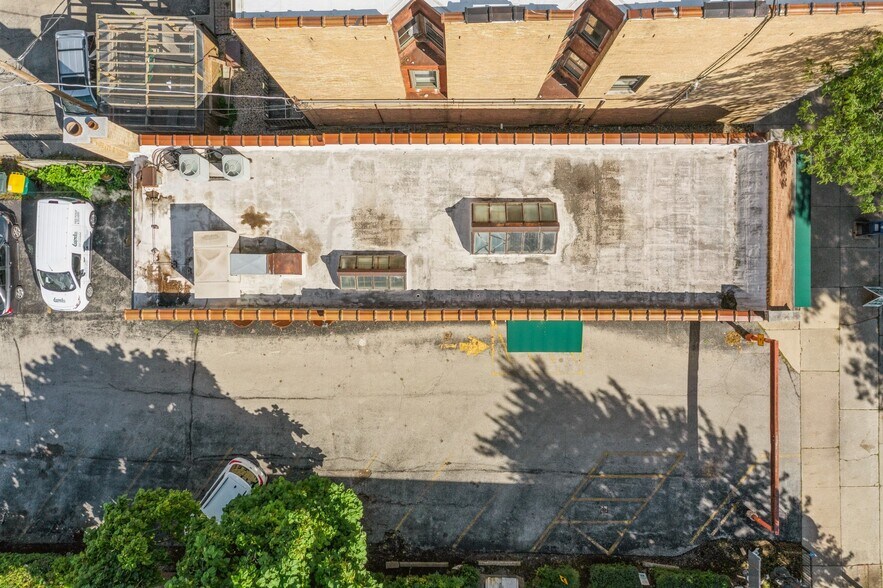 819 Ridge Rd, Wilmette, IL à vendre - Photo du bâtiment - Image 3 de 16