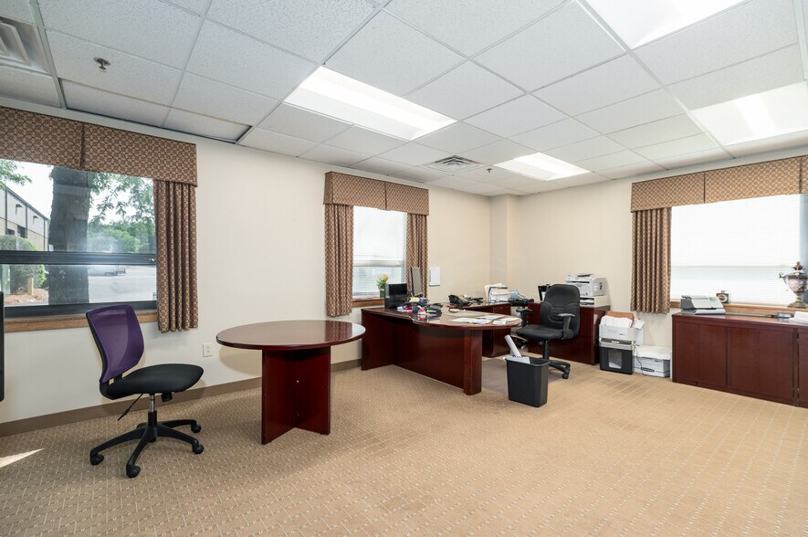 430 Boston St, Topsfield, MA à louer - Photo intérieure - Image 3 de 20