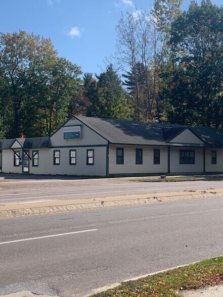 372 Dorset St, South Burlington, VT à louer - Photo du bâtiment - Image 1 de 6