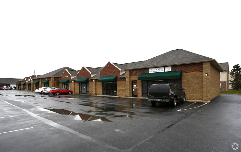 374 Northside Dr, Batesville, IN for lease - Building Photo - Image 2 of 3